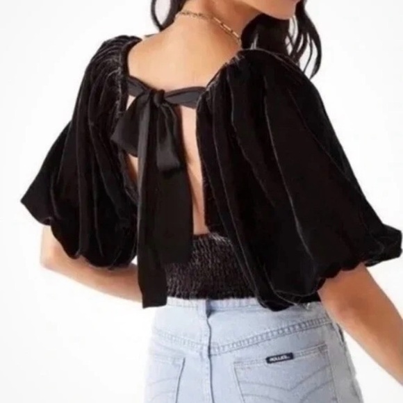 Free People Maria Black Velvet Puff Sleeve Tie Back Crop Top Size XS - Picture 4 of 8